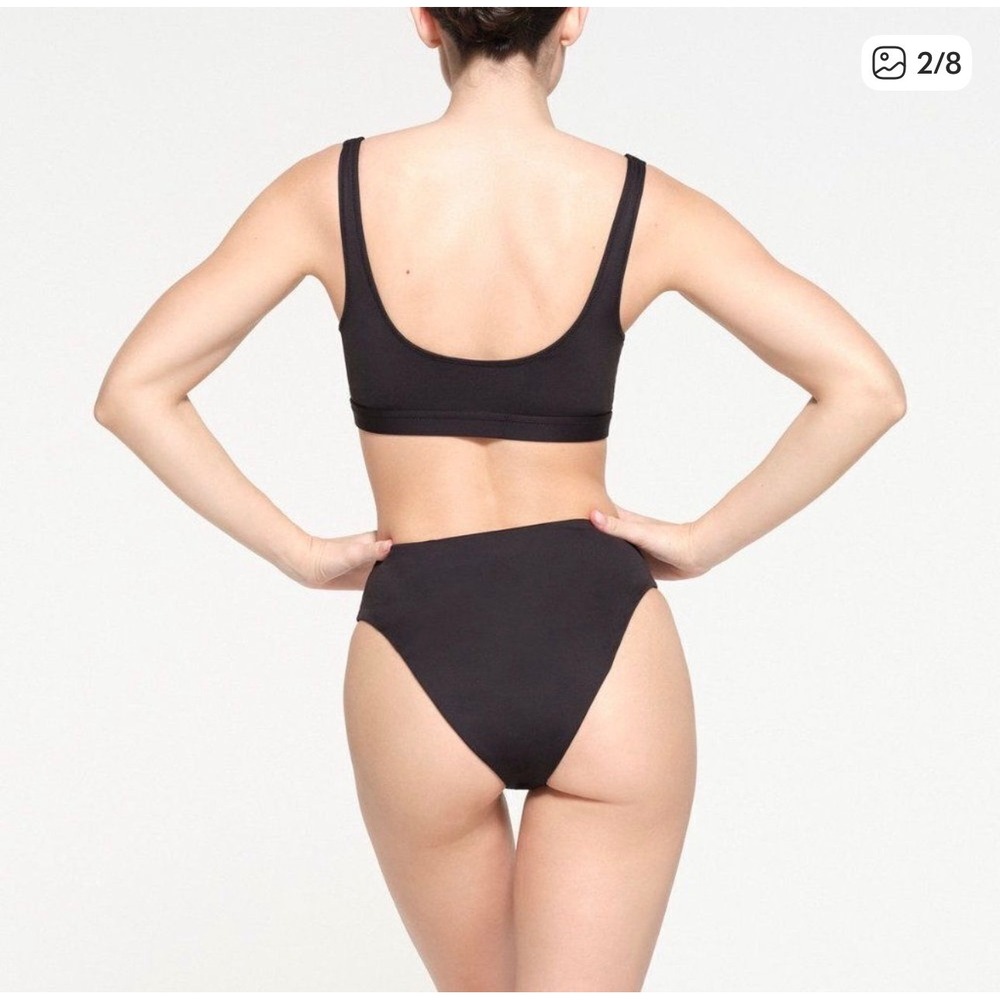 SKIMS Recycled Swim Mid Waist Bottom Onyx Black SW-MWB-0748 Size Medium NWT - Picture 2 of 9